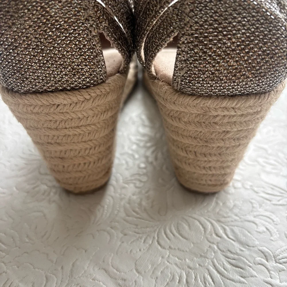 ❤️2/$15or3/$21❤️Merona Espadrille Ankle-Strap Shoes in Metallic Taupe, Size 9.5